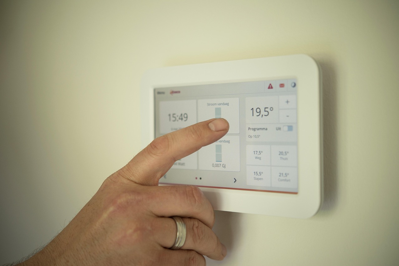 Nest vs ecobee : quel thermostat réduit le plus la facture ?