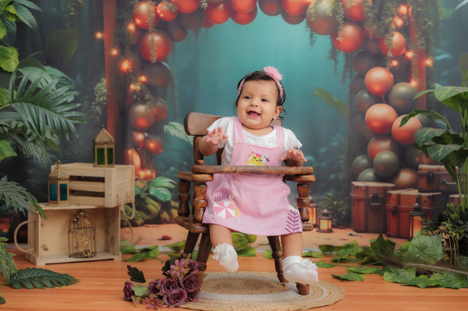 Chaise en bois personnalisée avec le prénom d'une petite fille